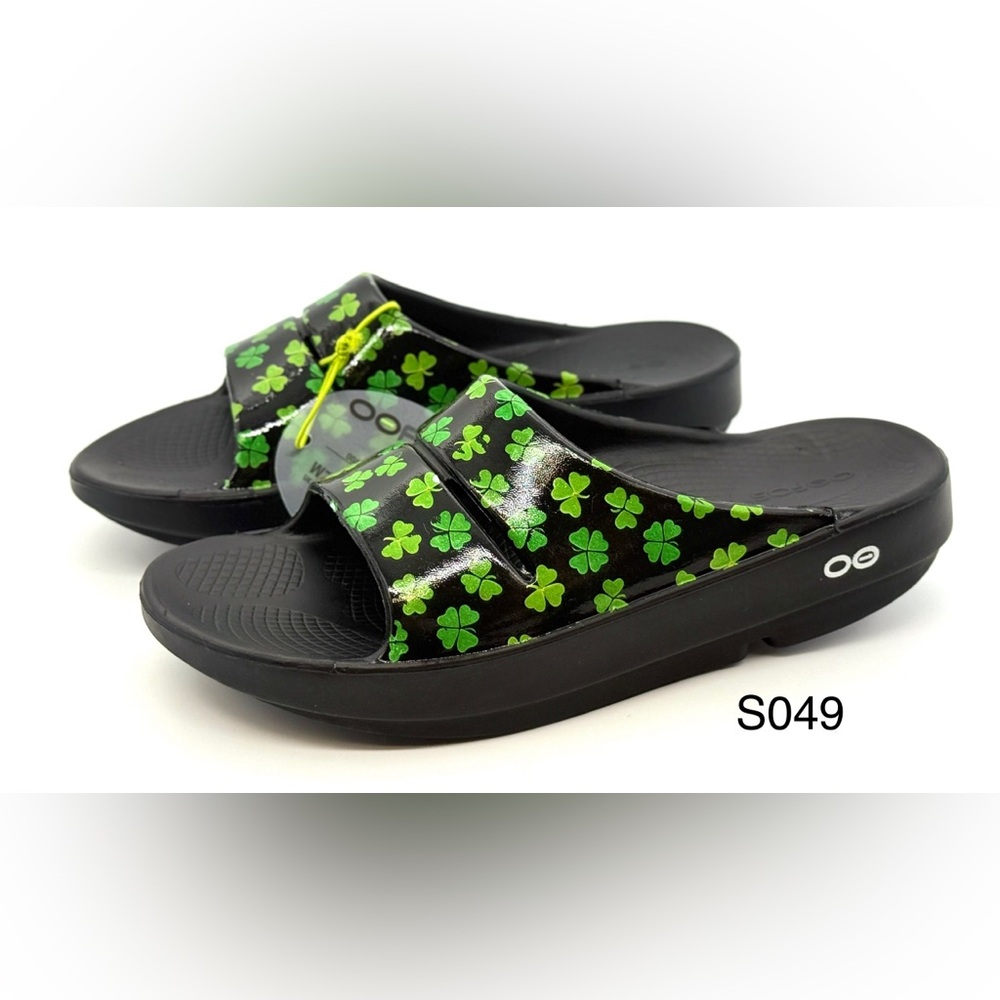 NEW Oofos Unisex Slip On Shamrock Clover Leaf Sandal Slide Shoes Women 7 Men 5